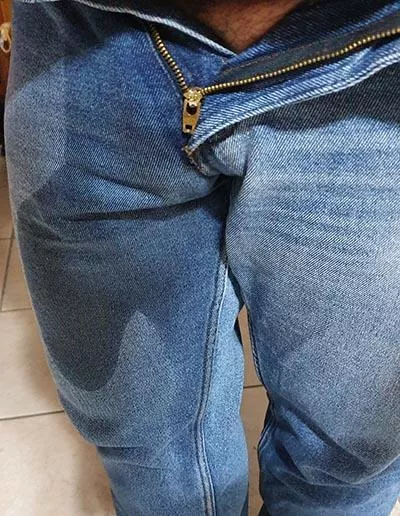 Pee in my jeans posted by 10000left