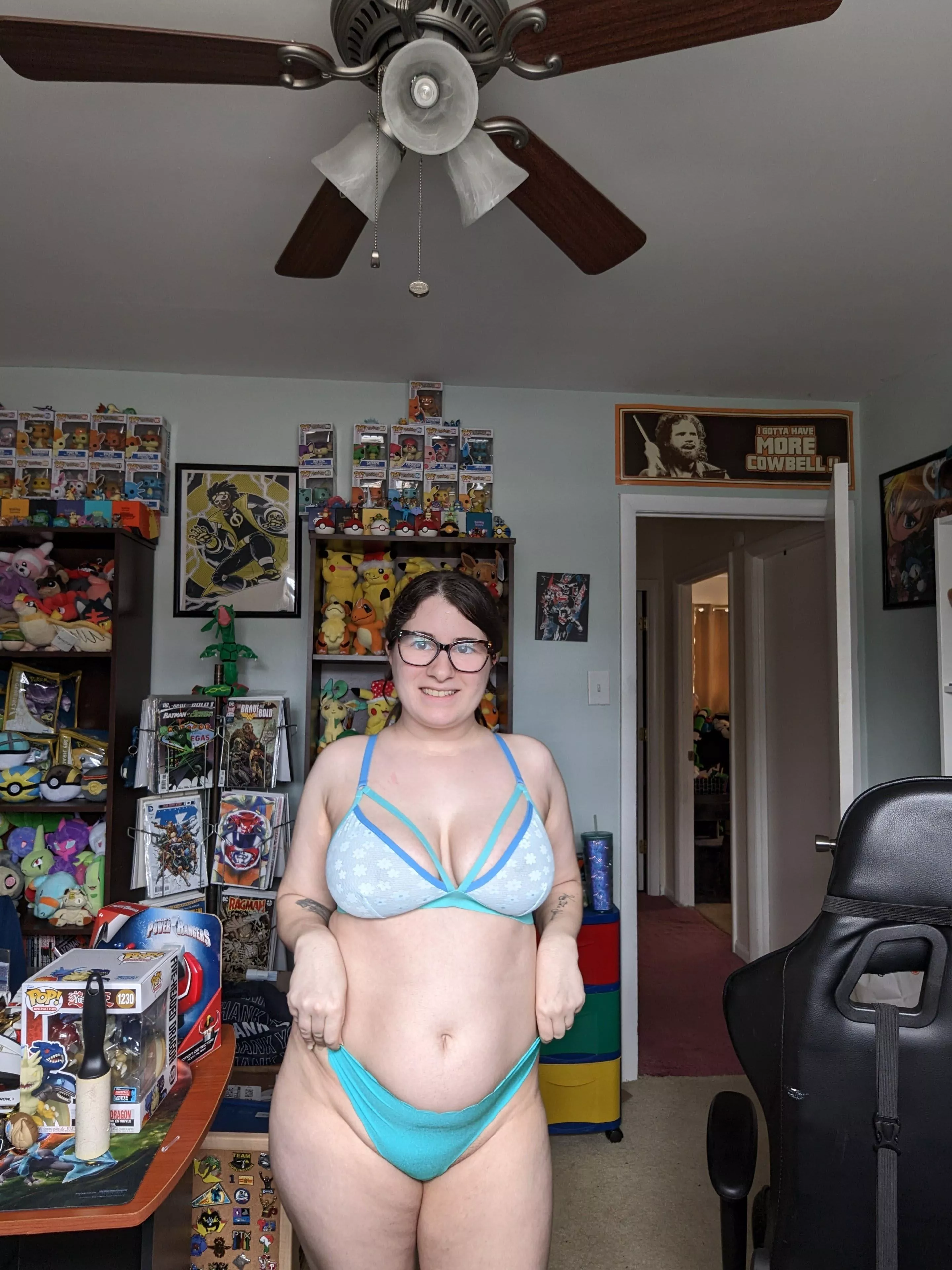 Rate my outfit please ☺️ posted by onlylilac1