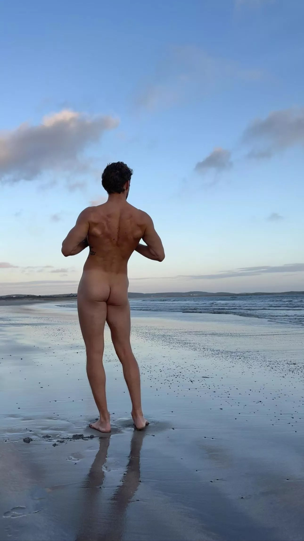 Sandman silhouette posted by freeintheforest86