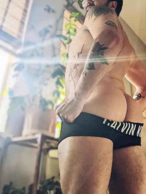 Sun's out 😎🍑 by Tierney6_of