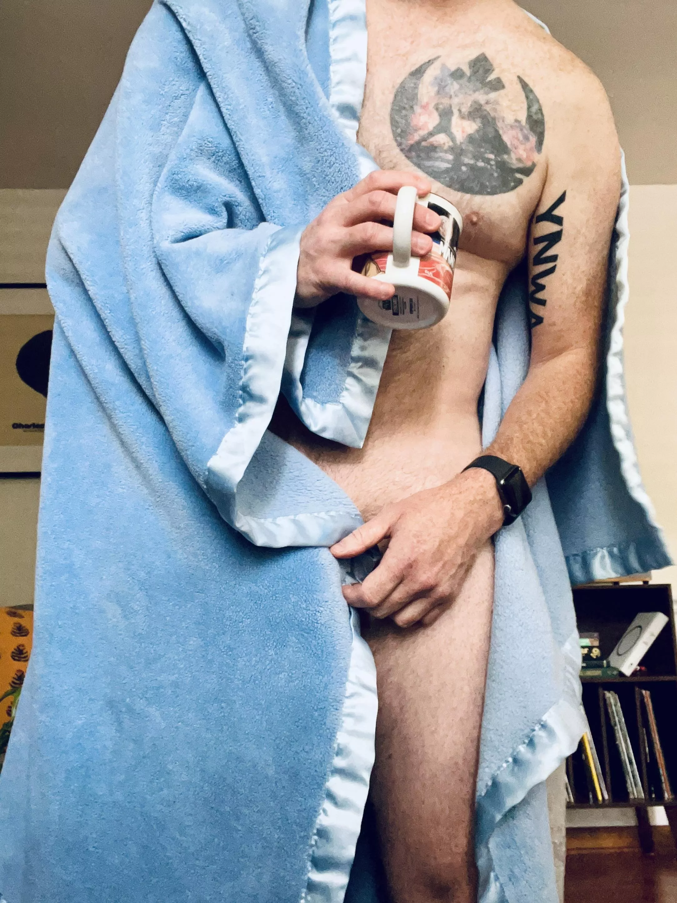 Temperature’s dropping, bring on blanket season posted by ilikemyoatmeallumpy_