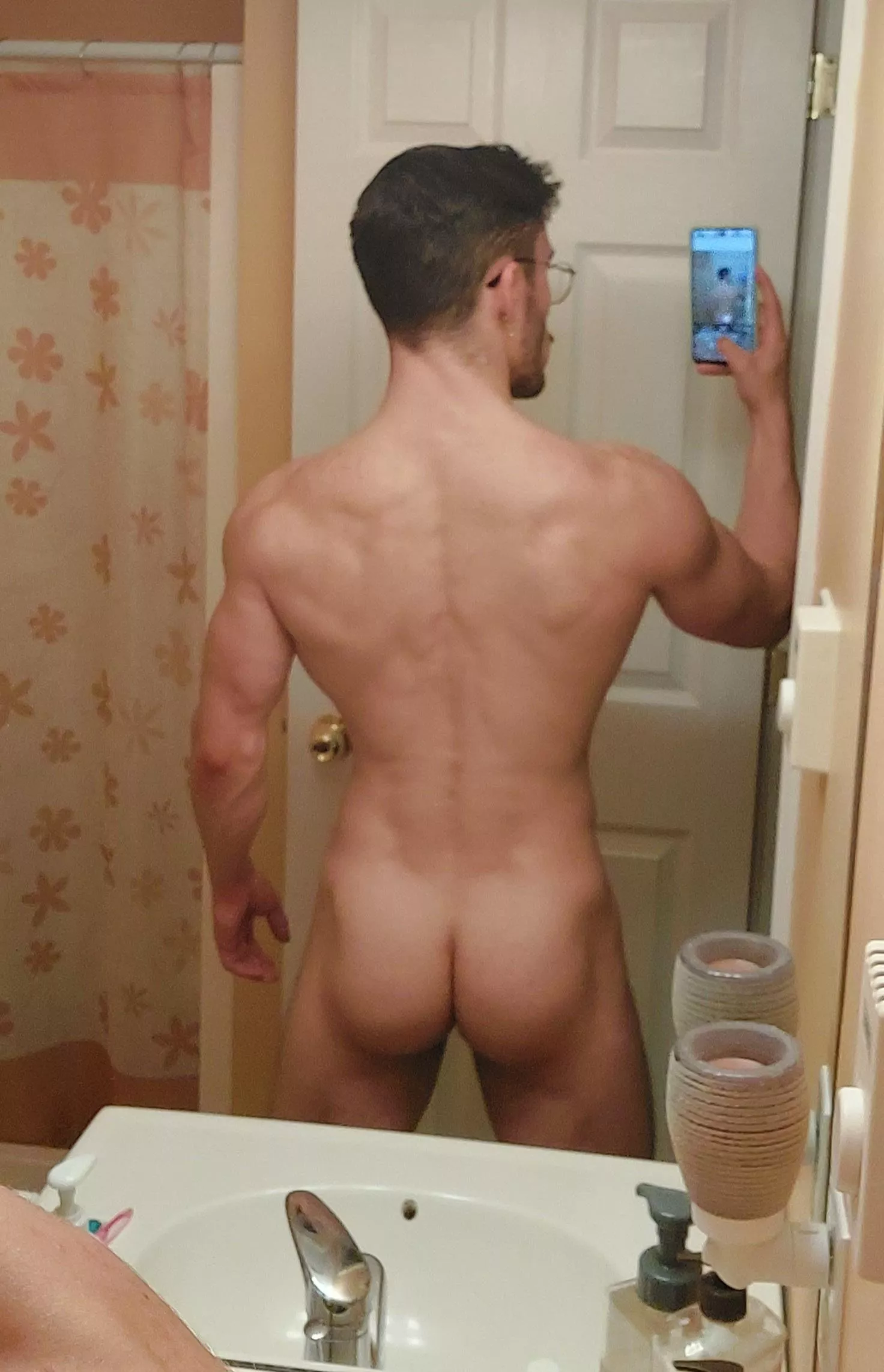 Thanksgiving dessert 🍑👅 posted by No-Initial-7015