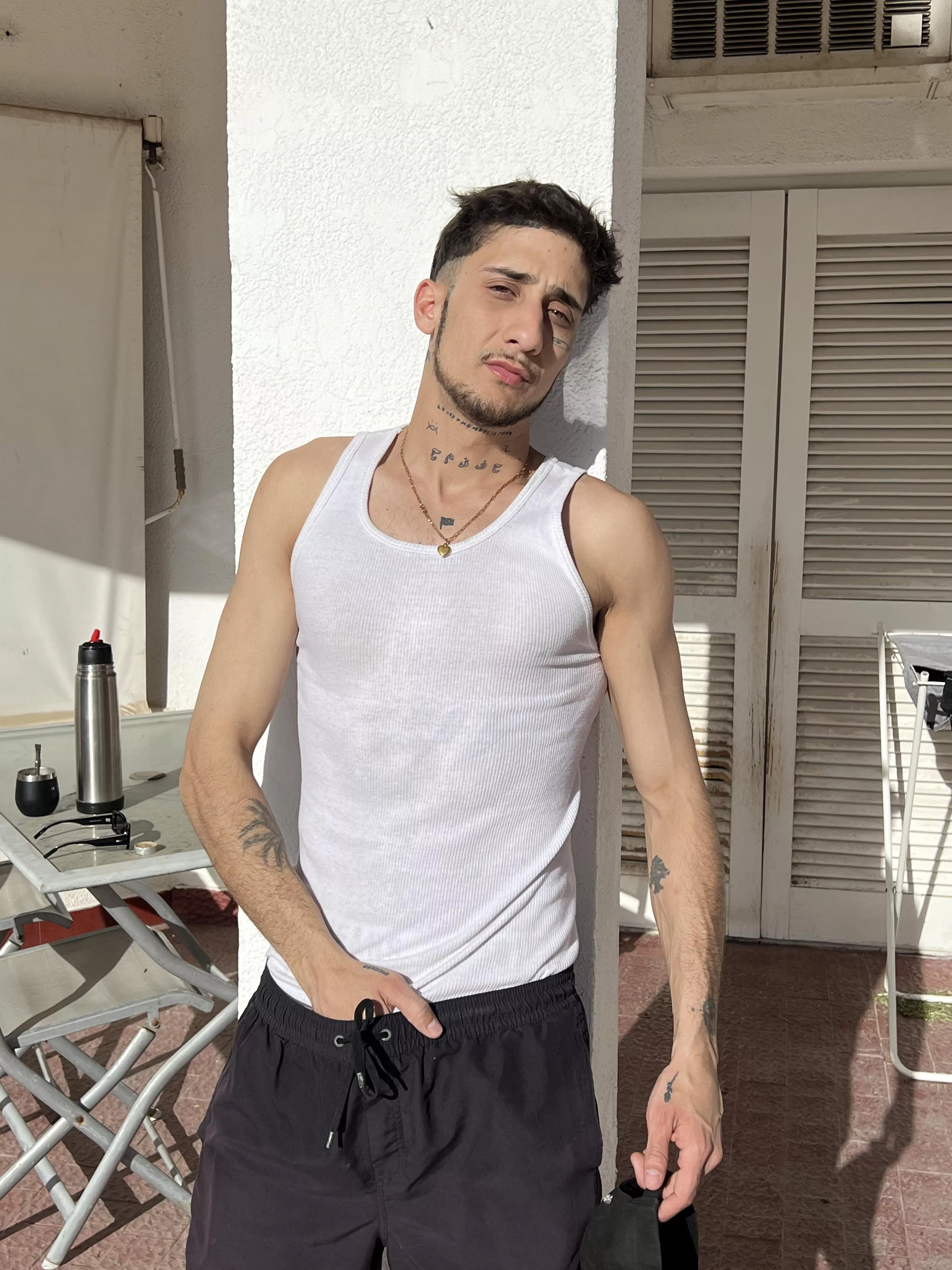 today I had fun taking new photos, do you like it? posted by fardamn