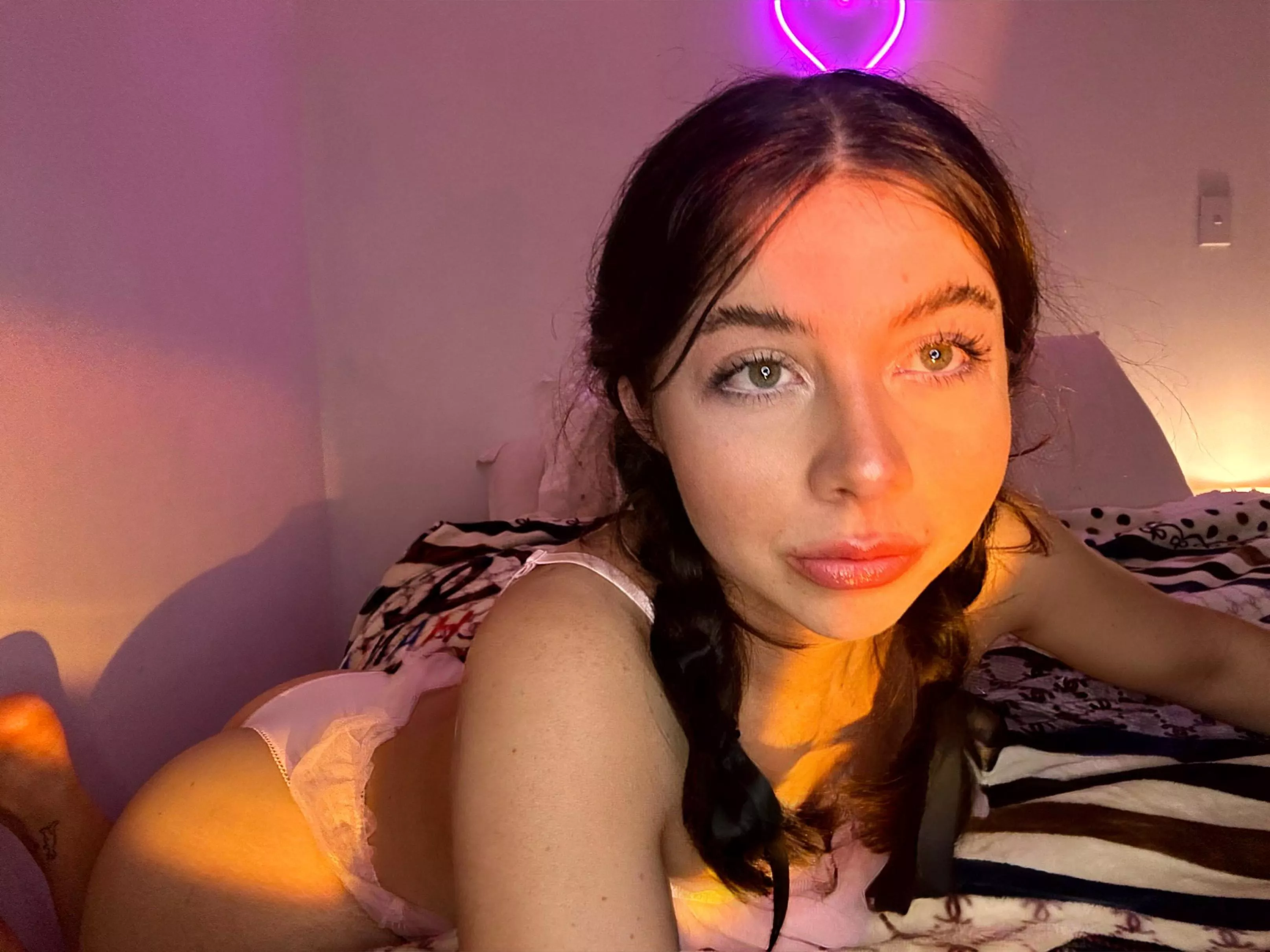 When I catch people staring I get a little wet ;) posted by Alice_ZA