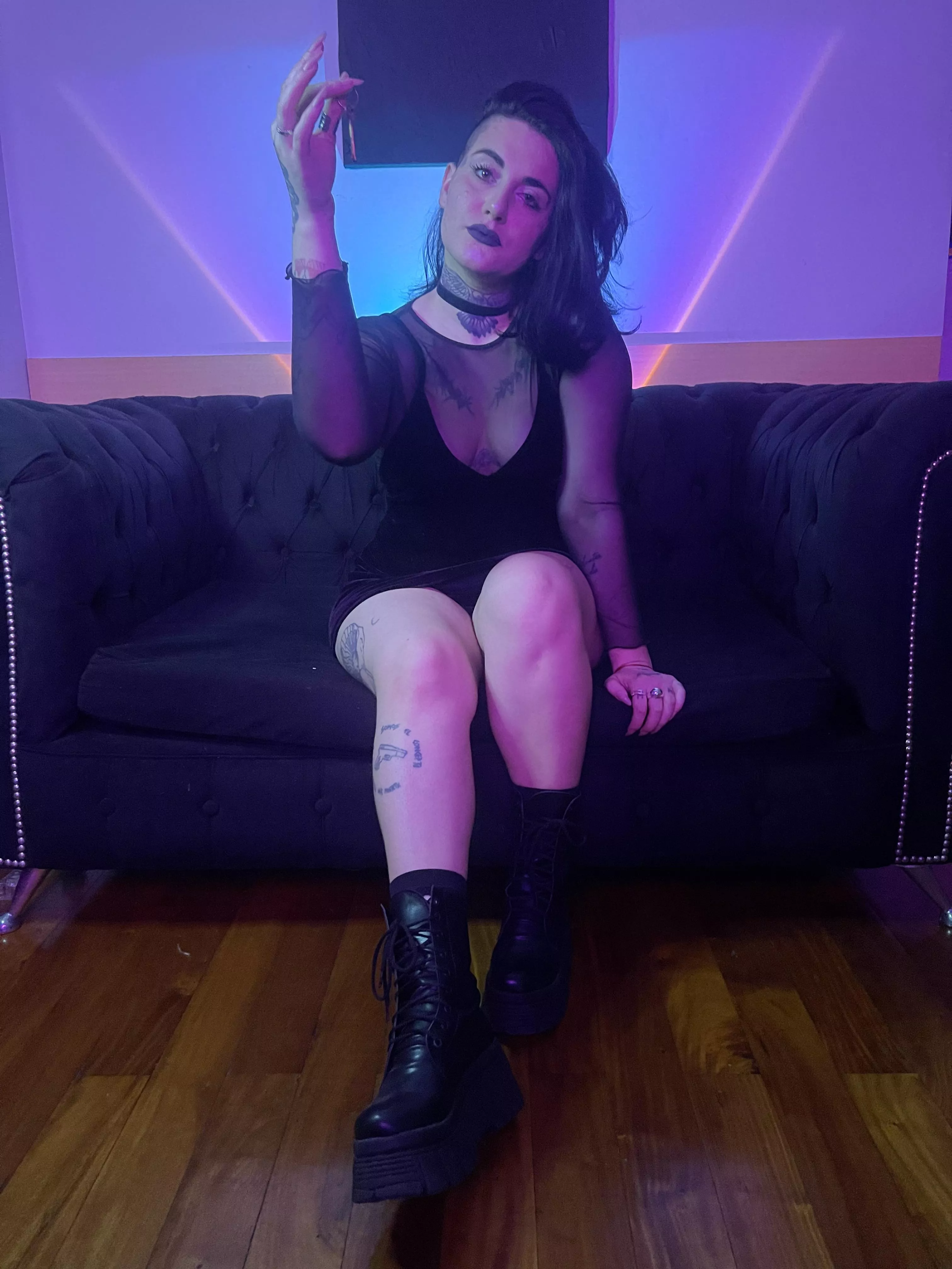 Would you let me cage you while I rail you? posted by Vic_grillet