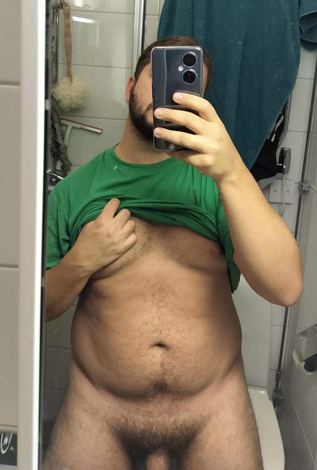 25 some people tell me green is my colour... posted by Notyouno