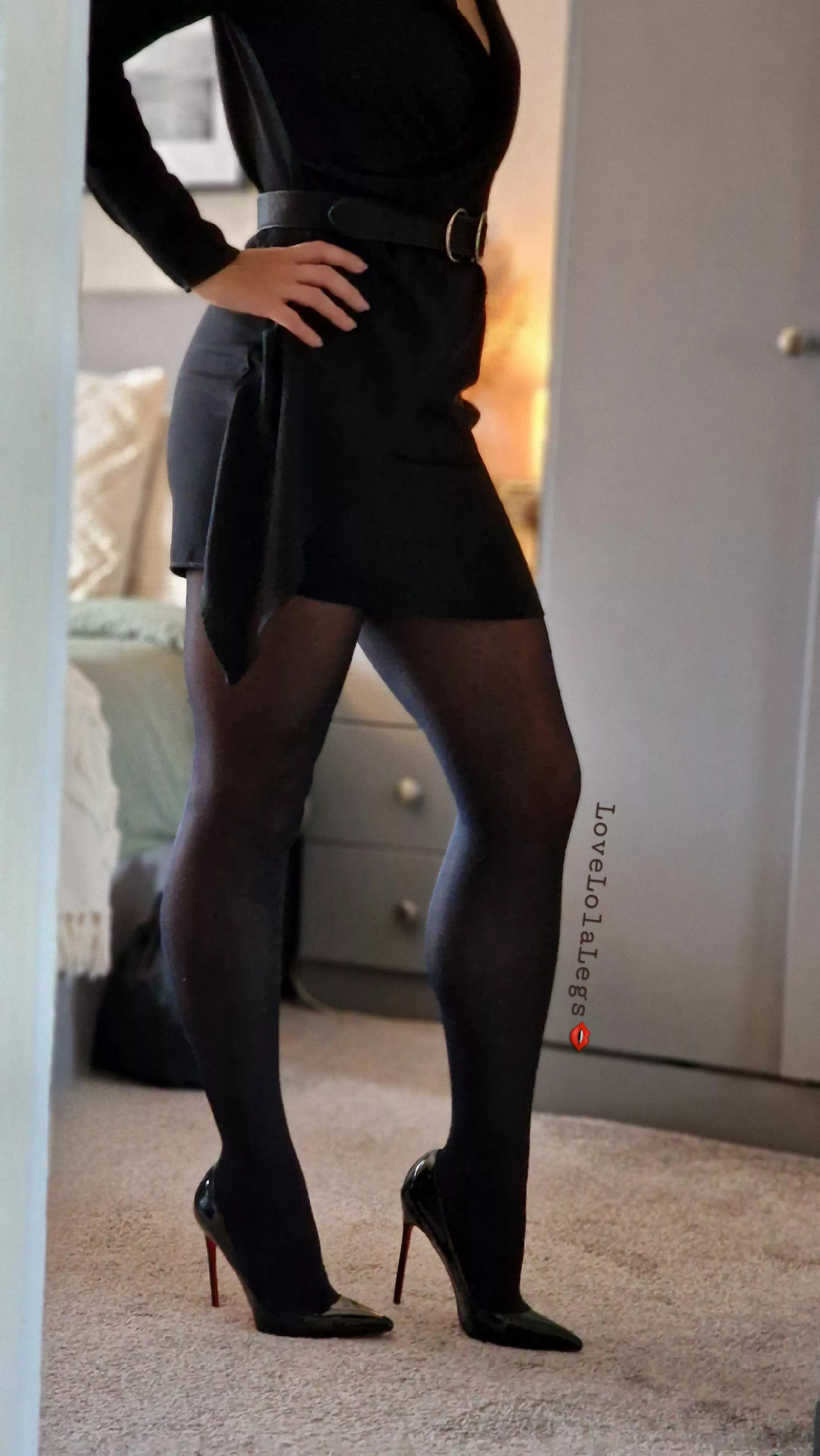 Black pantyhose, dress and heels for the office today 👄 posted by lovelolalegs