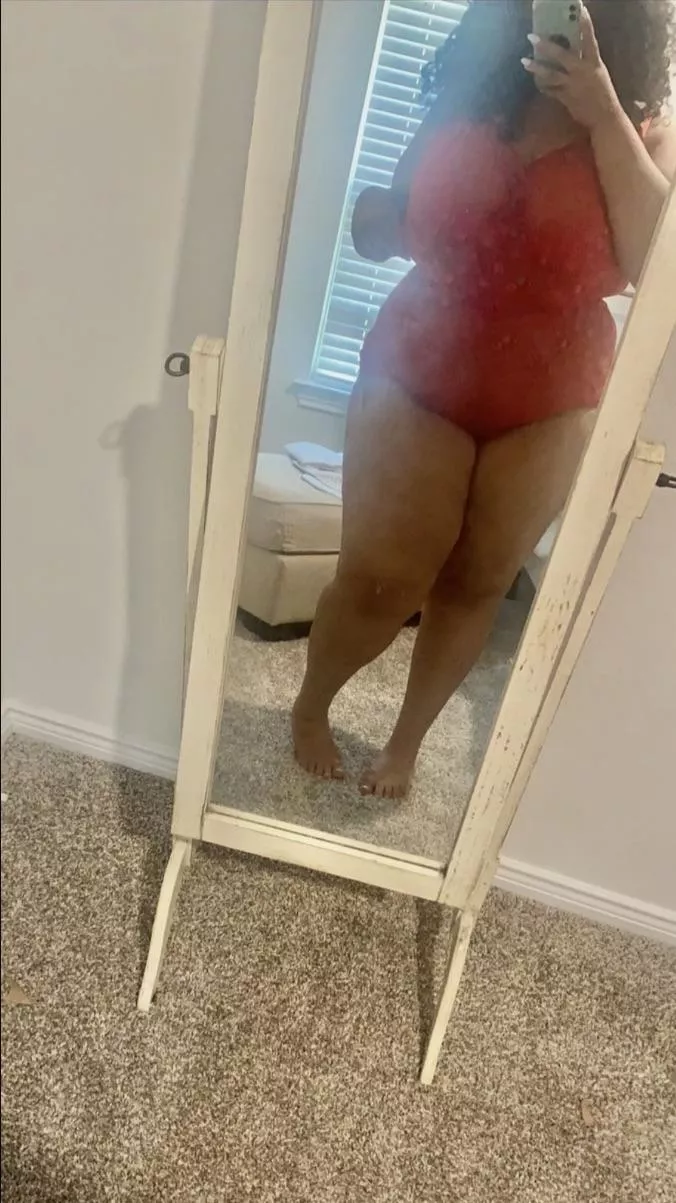 Cherry red and blurry pics🍒 posted by Mocha-1503