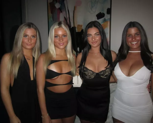 College girls [4] by HonestRunner