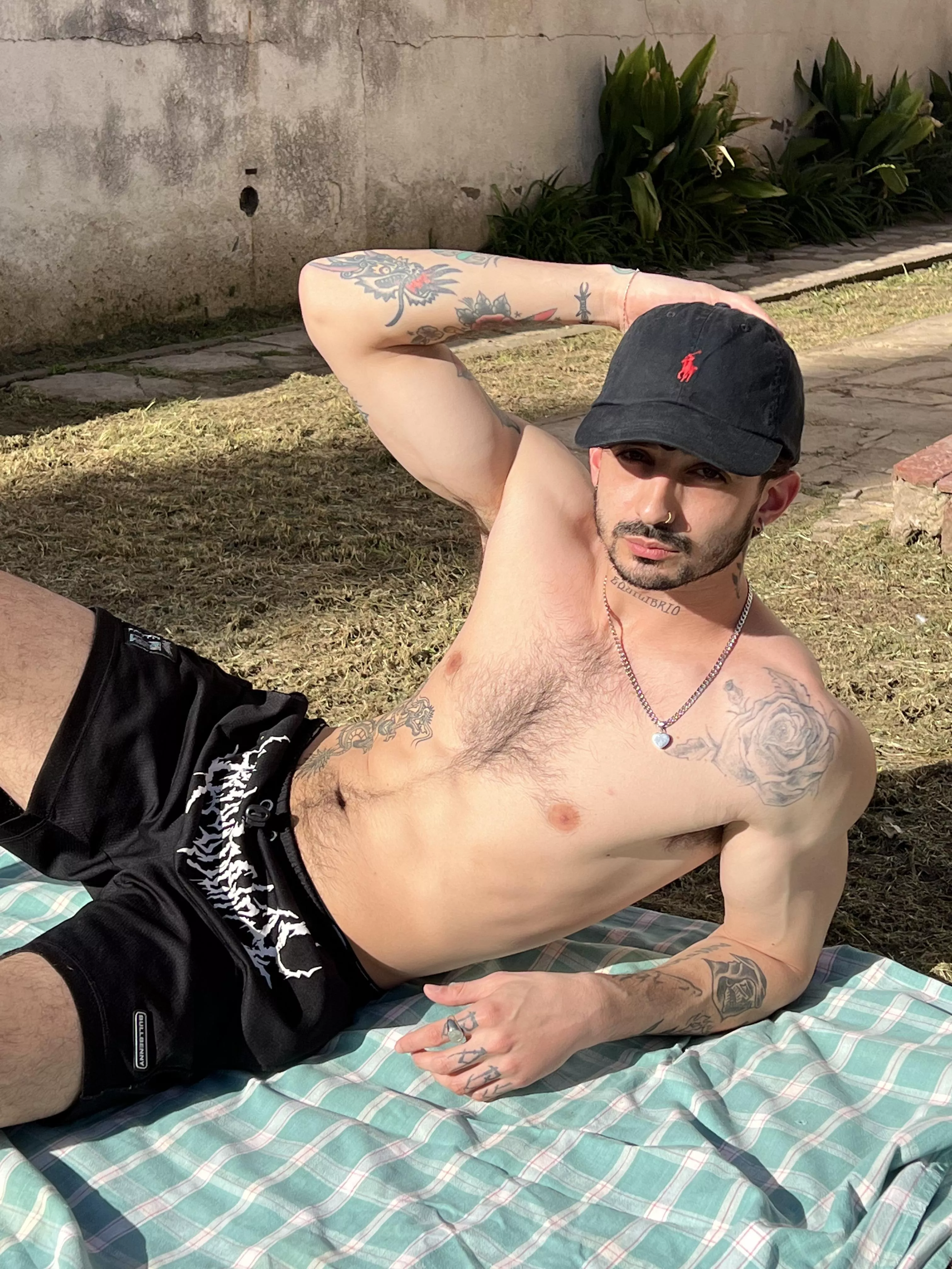 Could I dm you some nudes? Just want to get some feedback posted by fffffrancis