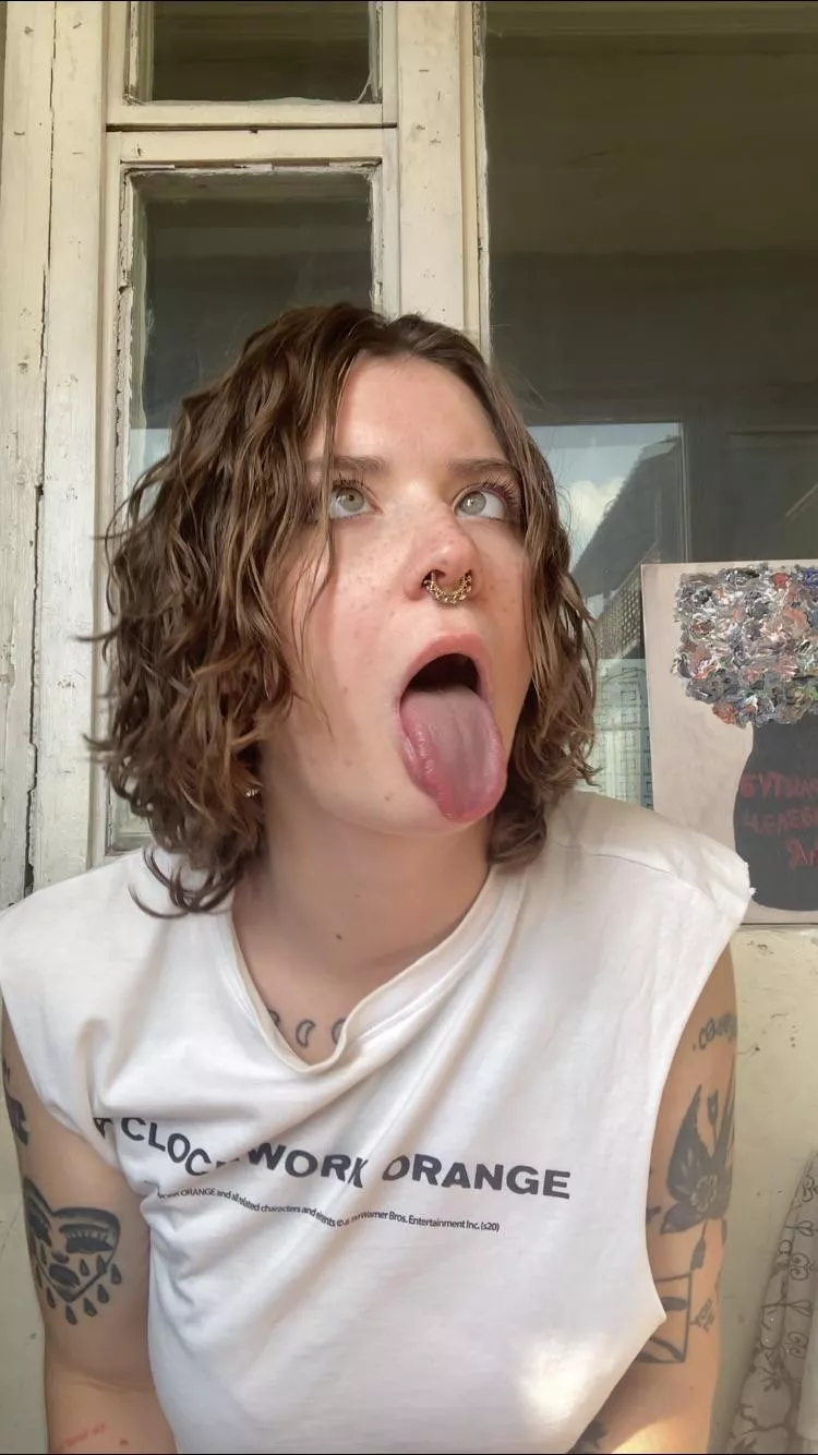 do you like it when it happens harder? 😏 posted by feetyourlick