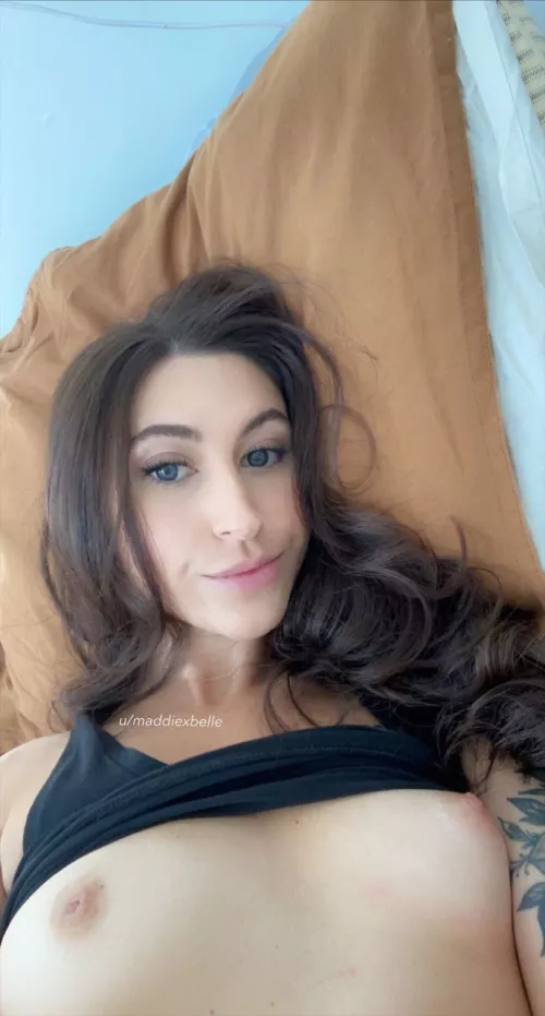 I am so horny right now 🥵 by maddiexbelle