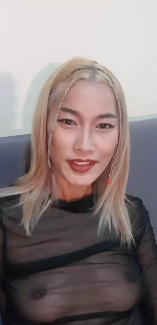 I hate wearing a bra posted by i-love-bee