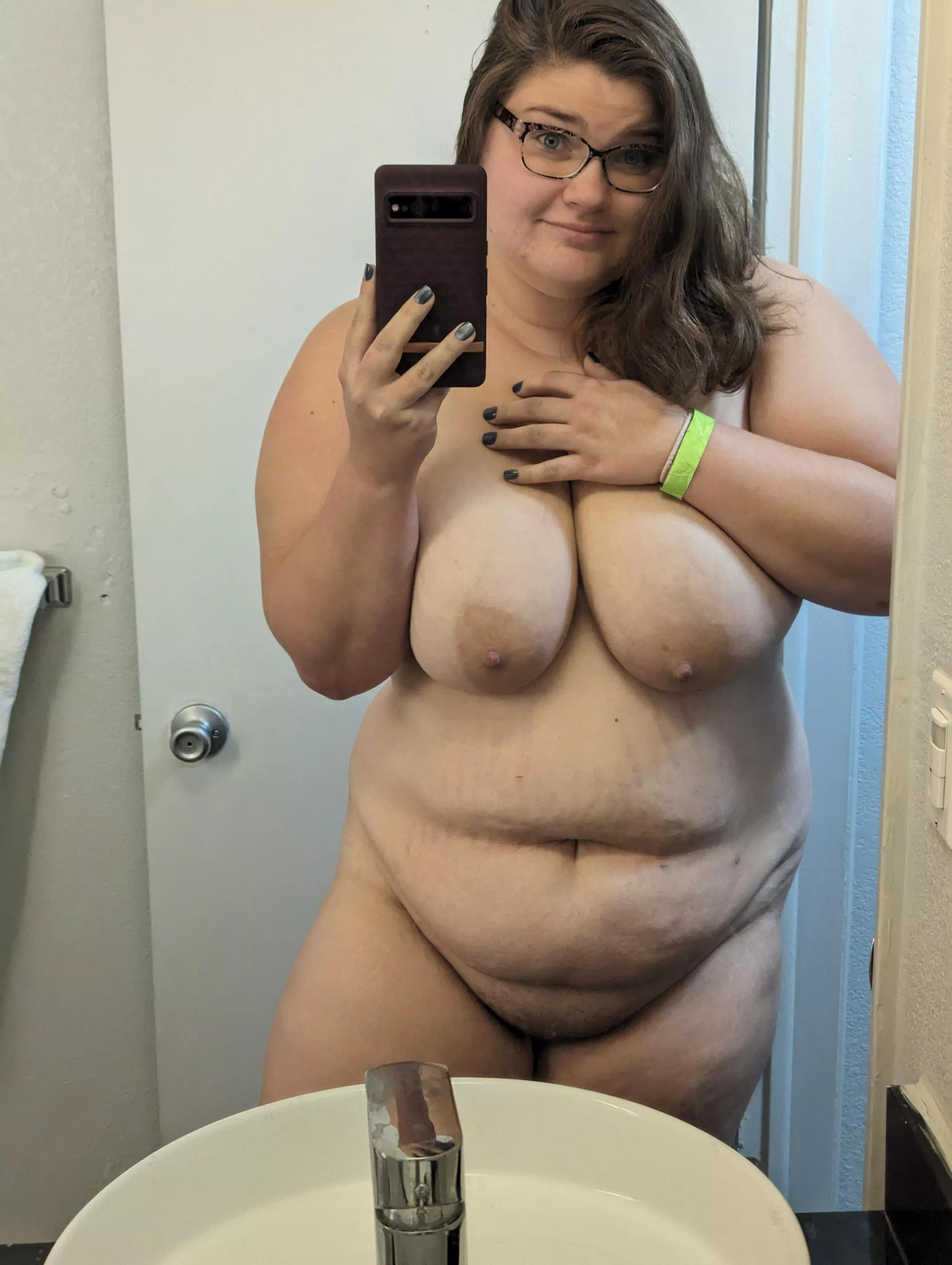 :) I need a lil wake up call 😘 posted by Jazzabell793