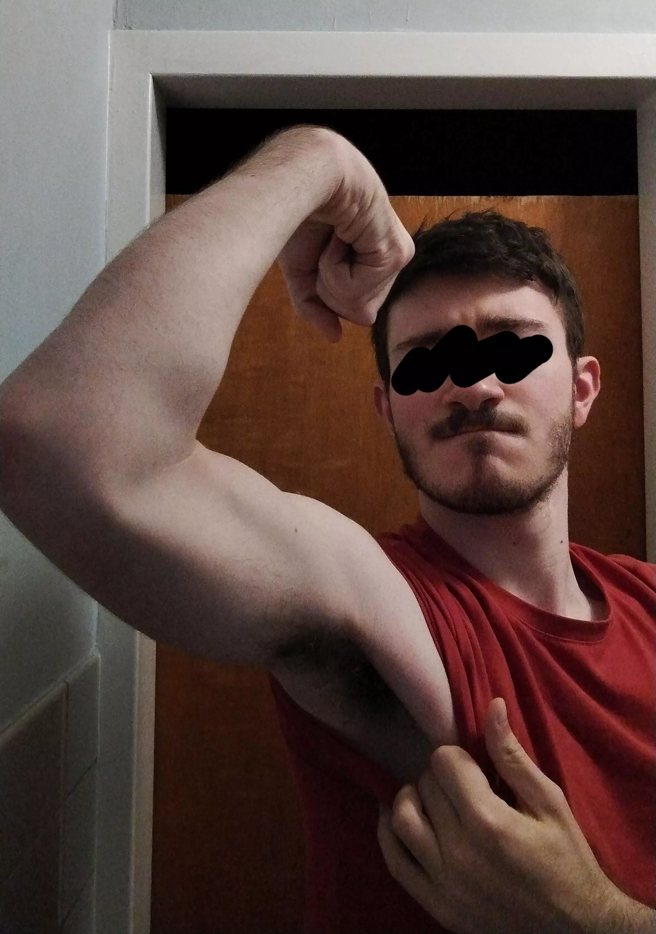 I sometimes get the need to just pull down my sleeve posted by Mint_disaster