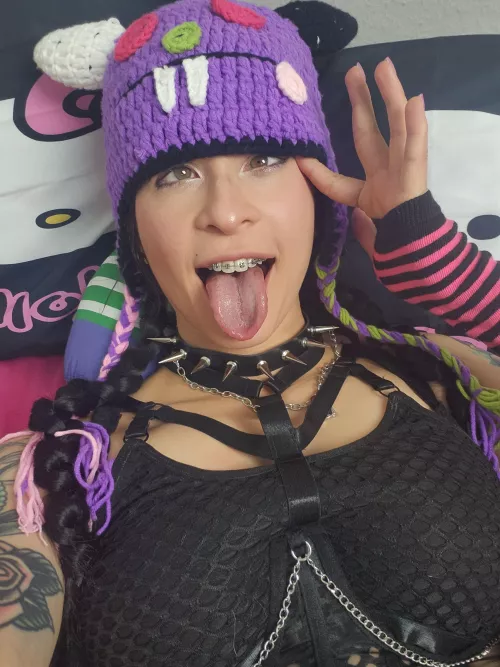 I swallow 😆 by saphira_asmr