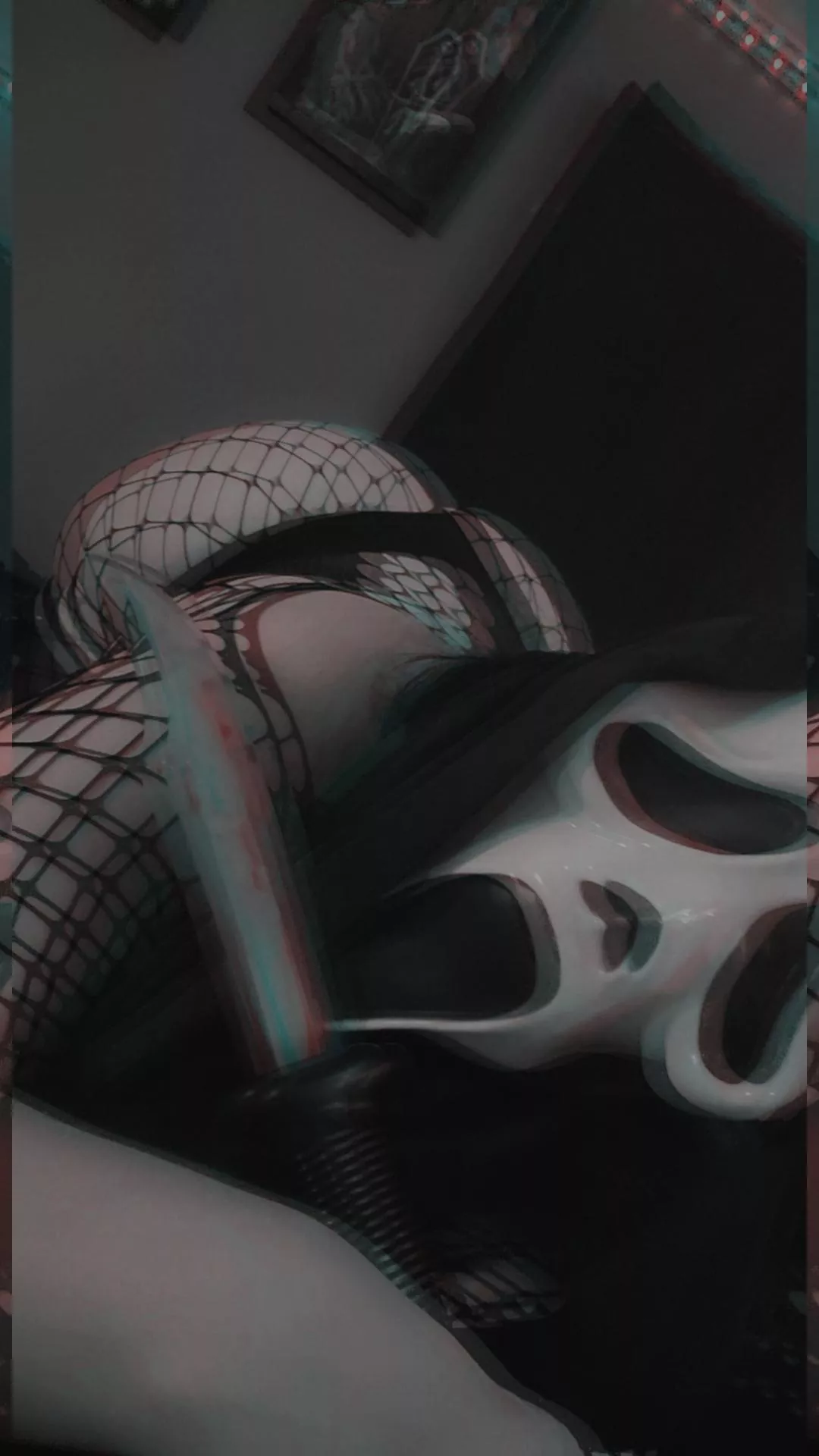 It's haunted whore season 🖤 posted by stonerchicforyou