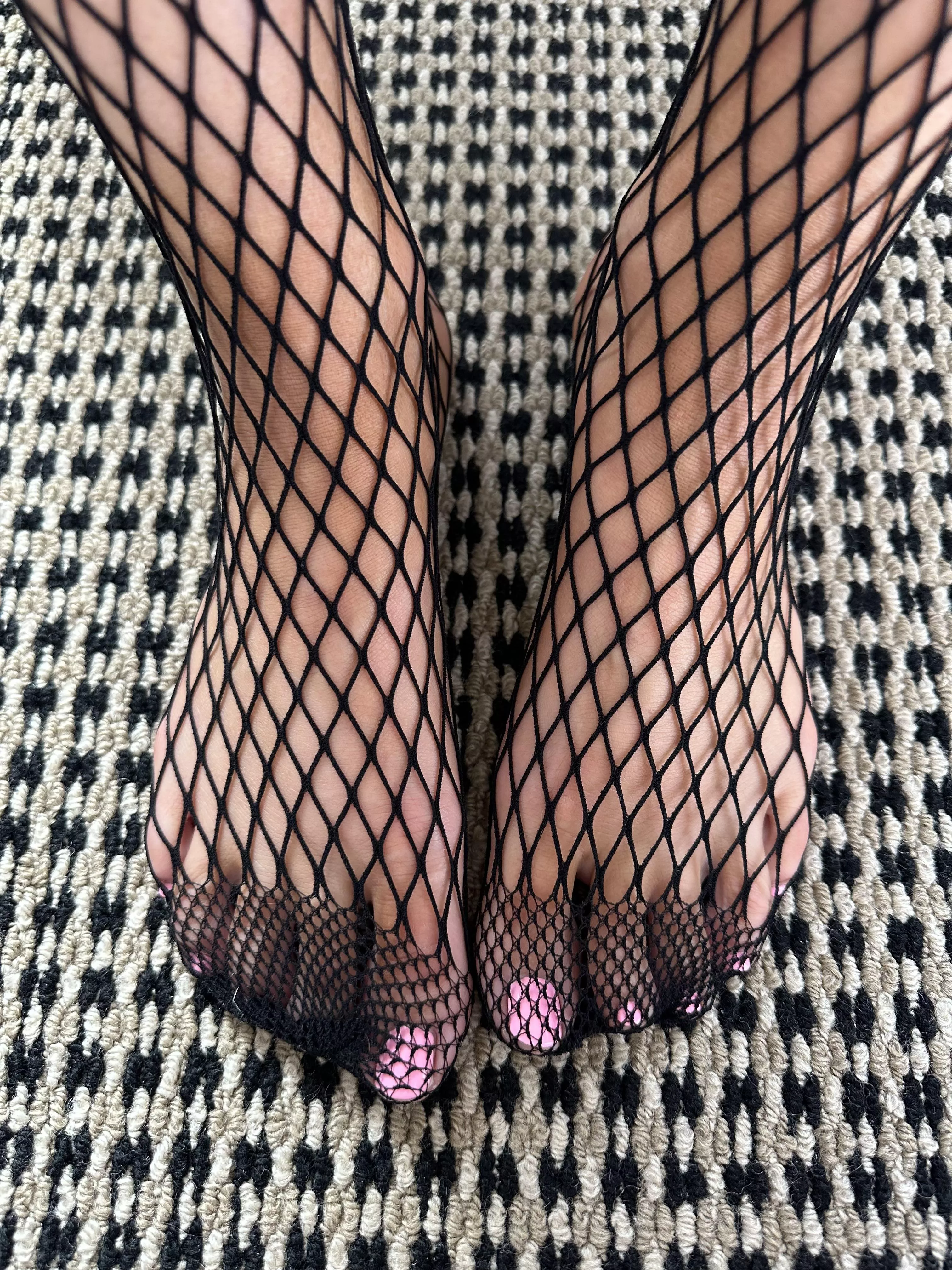 My cute little feet in fishnets 🙊 posted by ScarlettSmith00