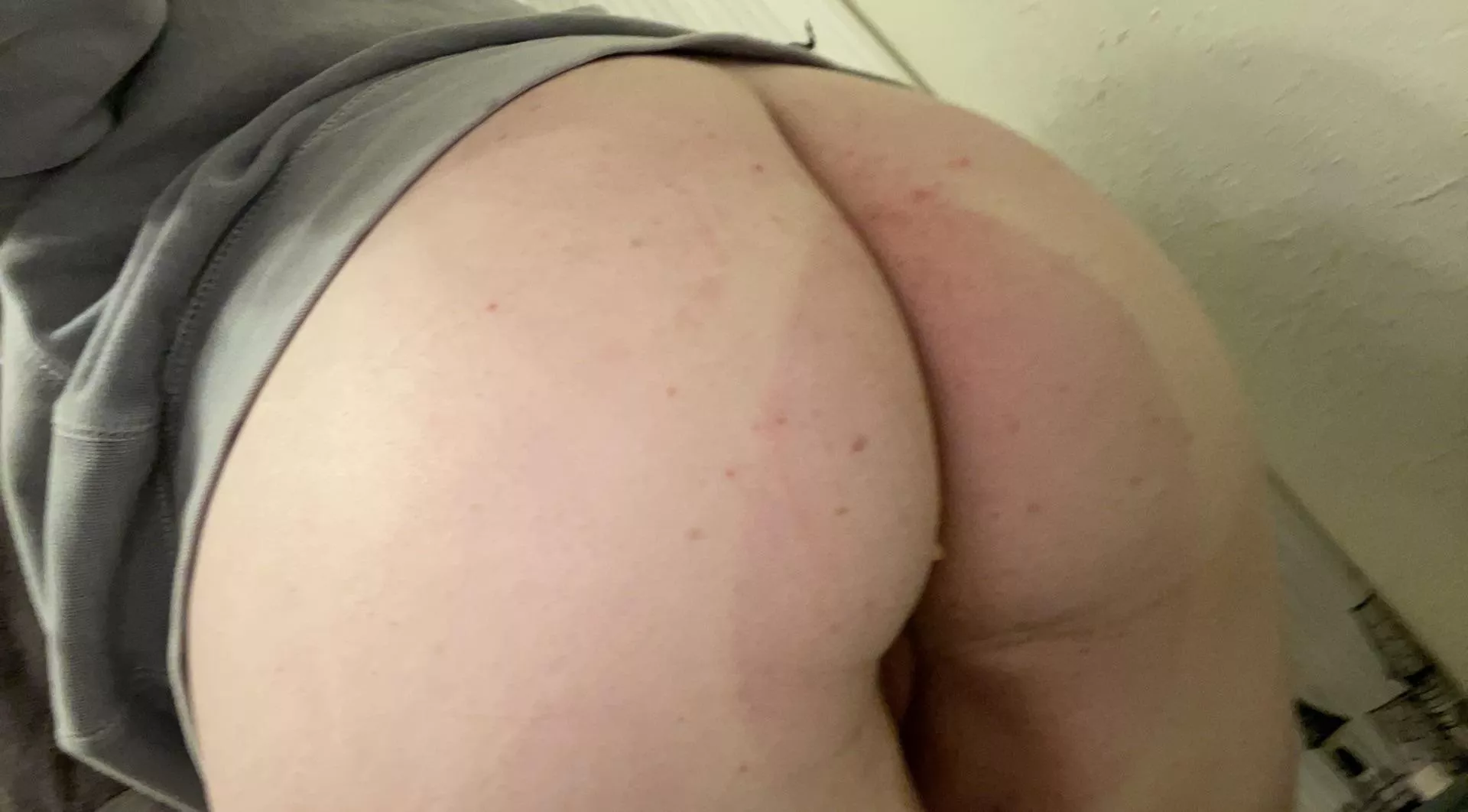 Oops forgot to wipe posted by Youngslut5259