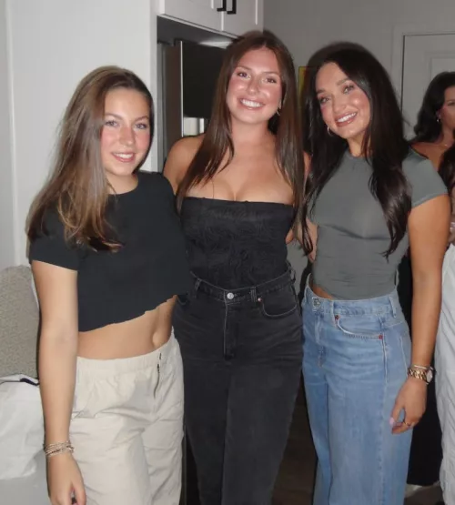 Sorority Chicks by PradMan7