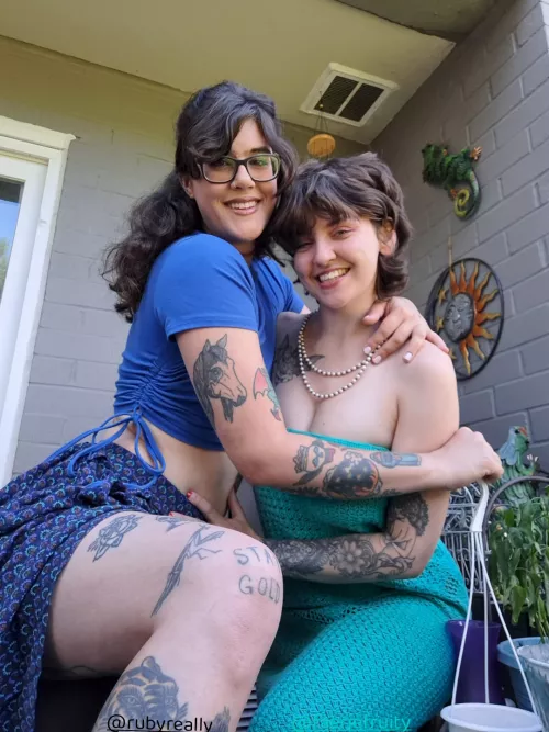 They call it hippie love by roguenudez