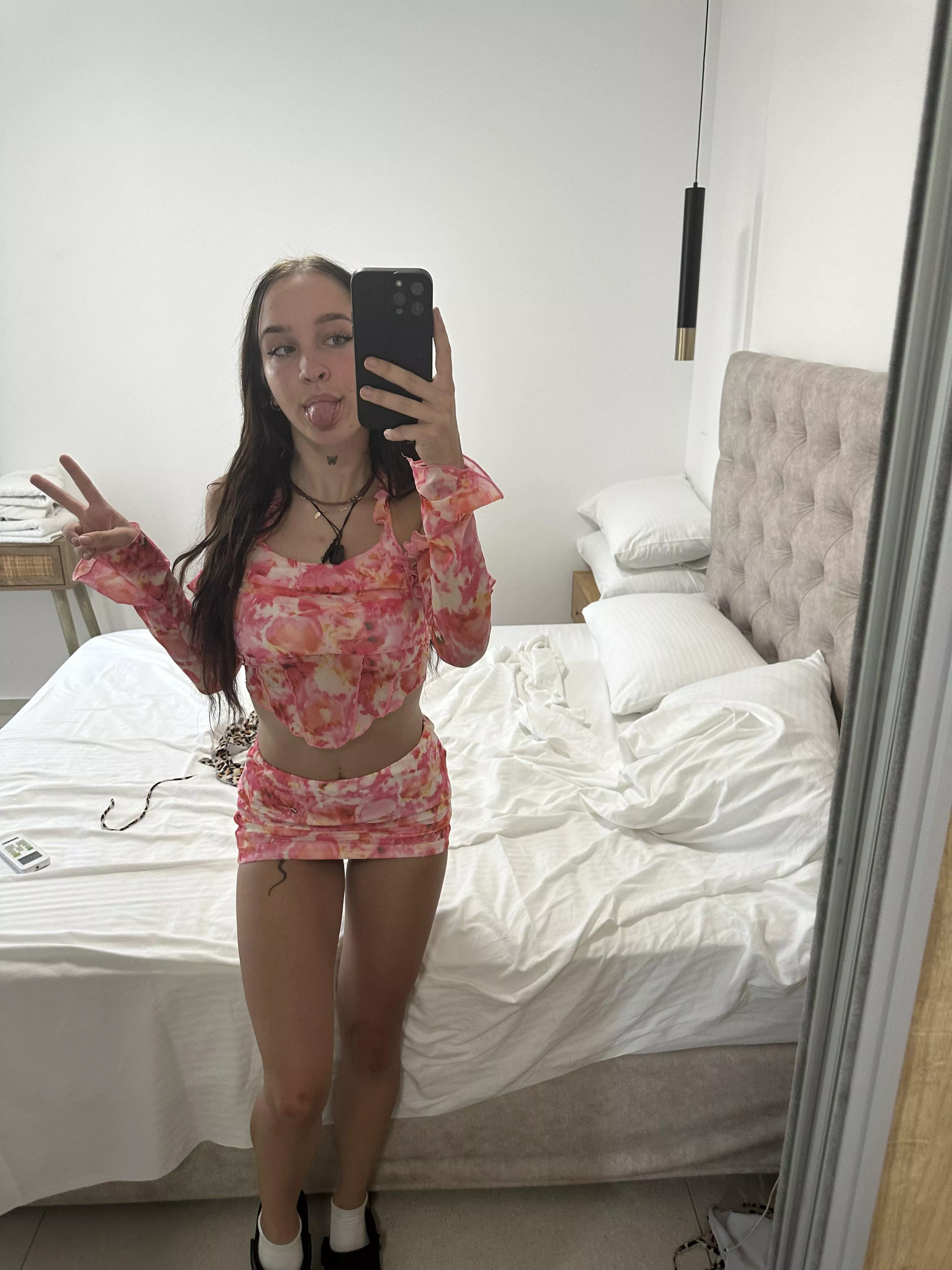 Where you taking me on our first date 🥰 posted by AlisiaMatos