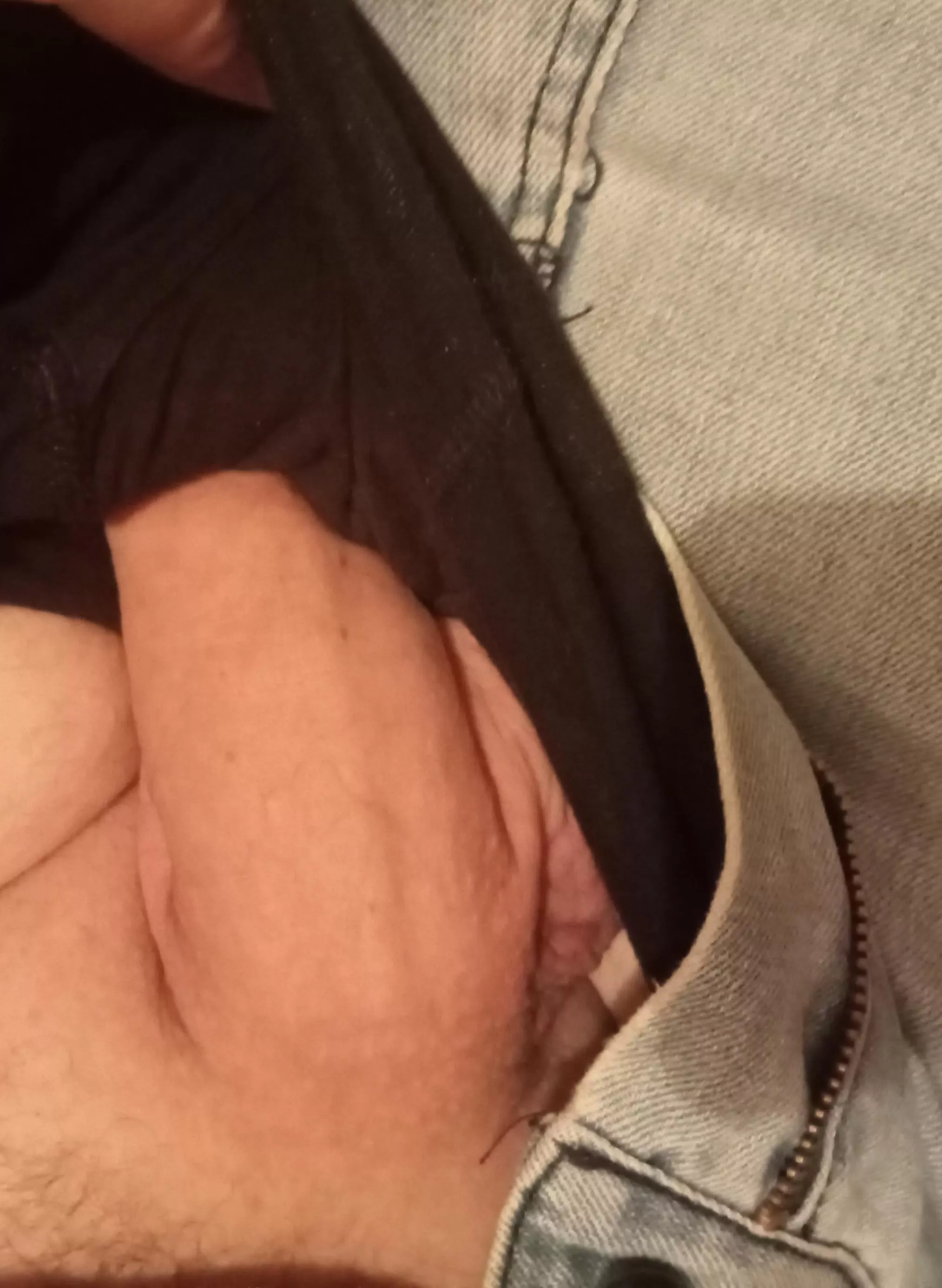 Who wants to pull daddy's cock out posted by EstablishmentNew3621