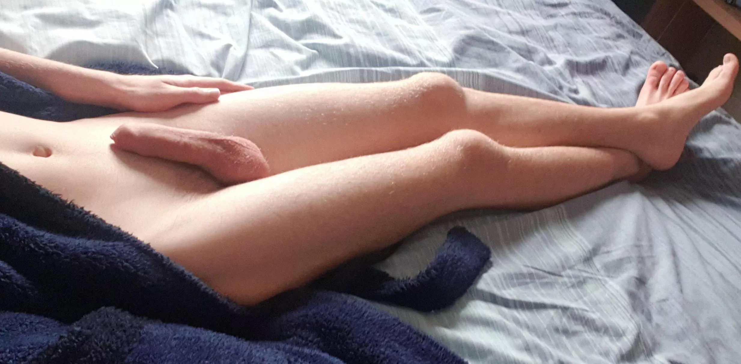 Will you come lie with me? 🥰 posted by Raytracer5