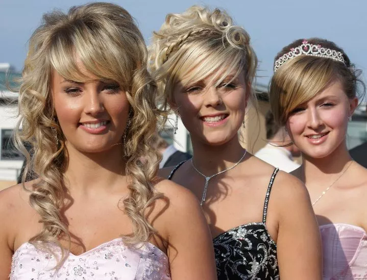 [3] Beautiful trio posted by Salt-Bus-5579