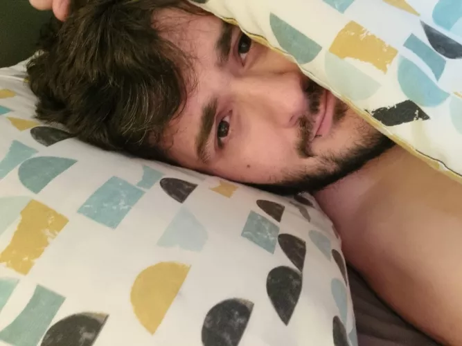 33 UK got that Monday feeling.. that feeling to stay in bed and game Hahaha. Damn you, Work!🤣 by kakakaa121