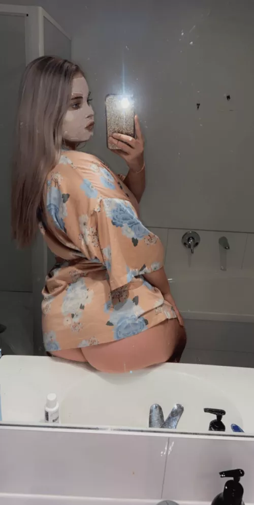 Any older men down for some chubby slut action? by officializzzy