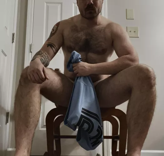 Basketball terminology 101: “Going strong to the hole.” — An aggressive offensive move toward the basket. by Kurt_Wood