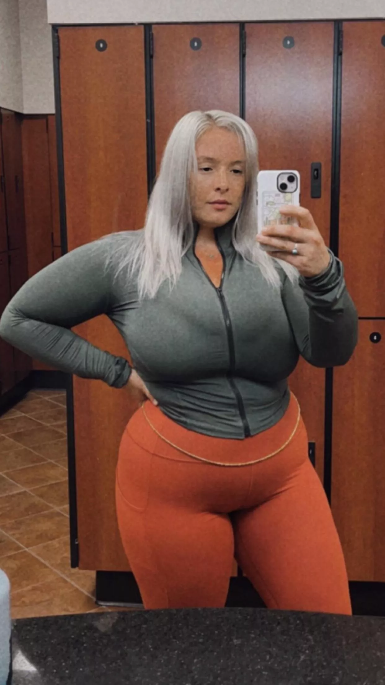 BUSTYing out the seems posted by RadiantCounty69