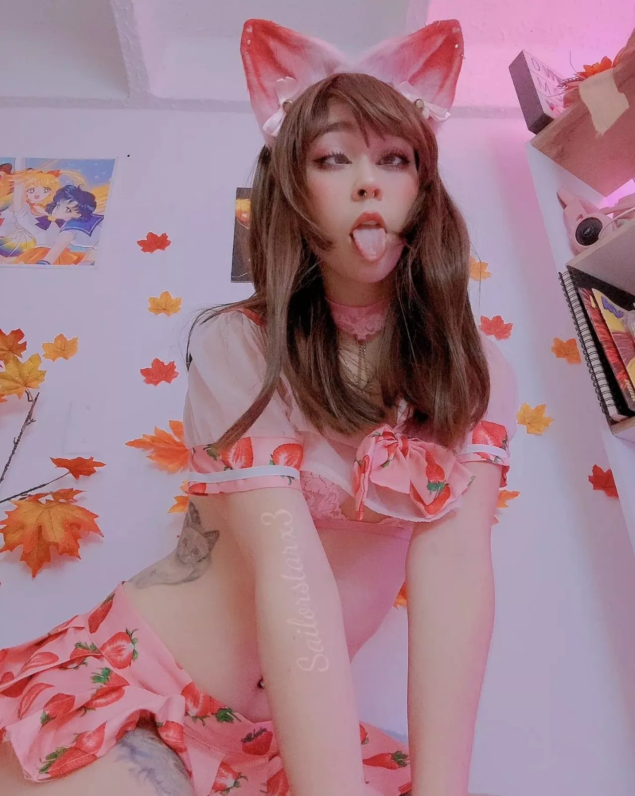 don't leave me alone, we're going to have fun together. posted by Sailor-Starx3