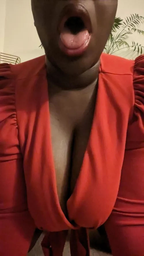 I'm waiting by candygworlxoxo