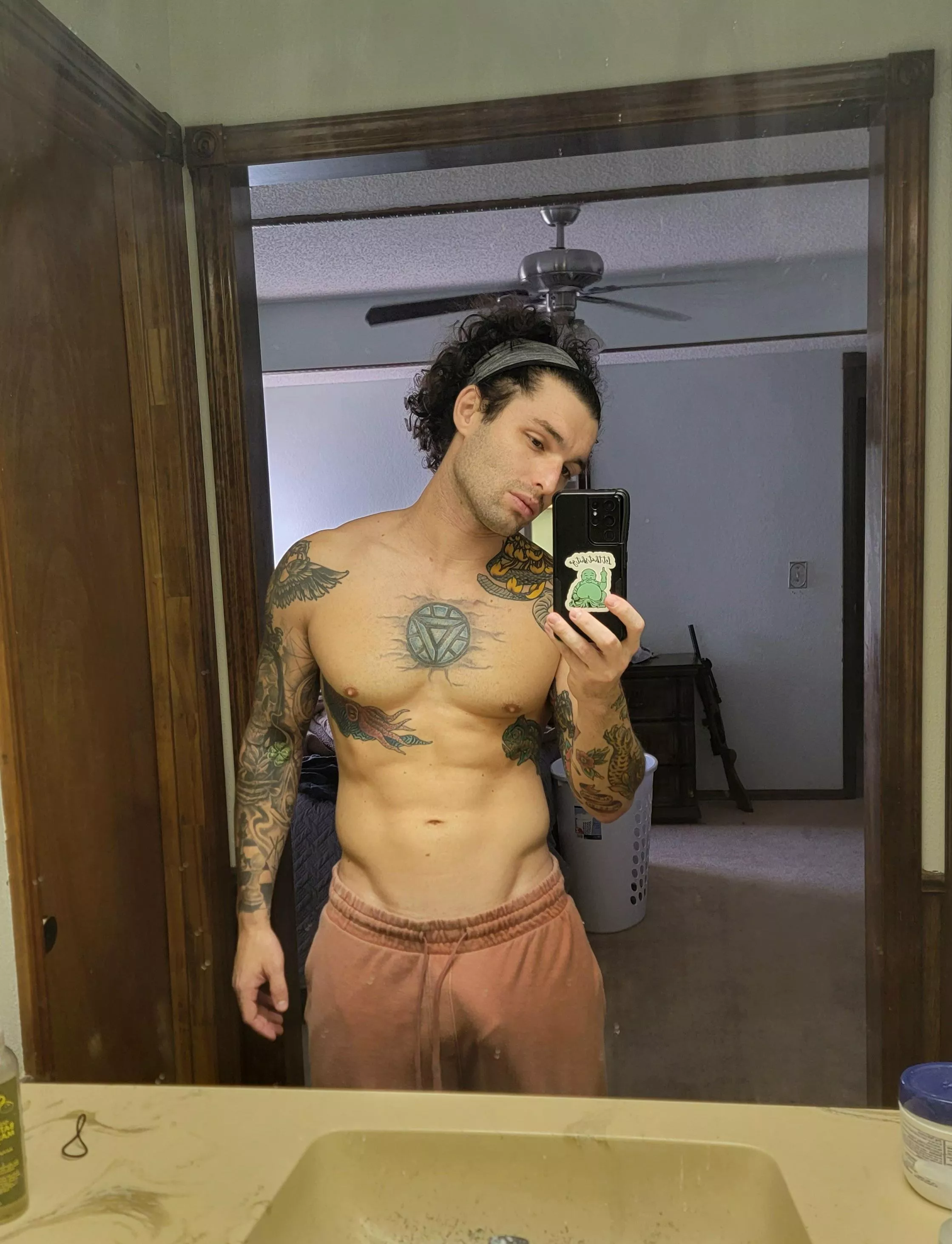 Sweatpant season is here. posted by iron_tango