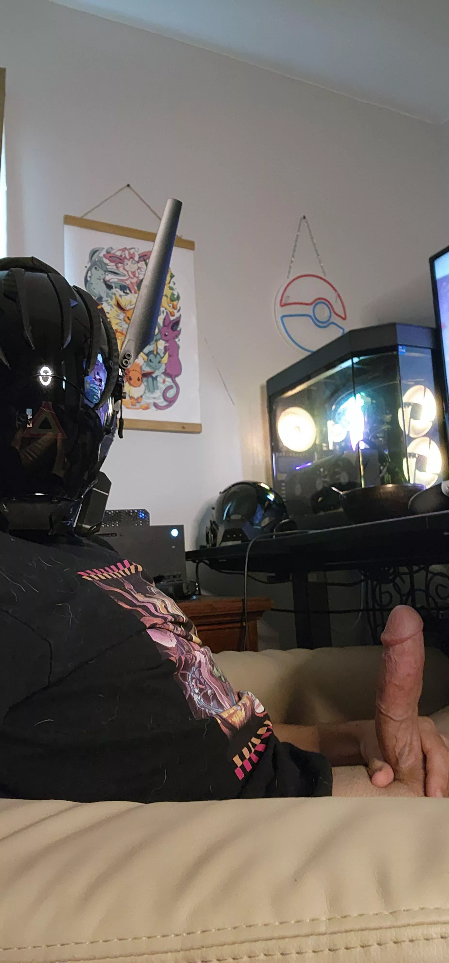 Under the desk or on my lap? 😈 posted by xDMauiWauiDx