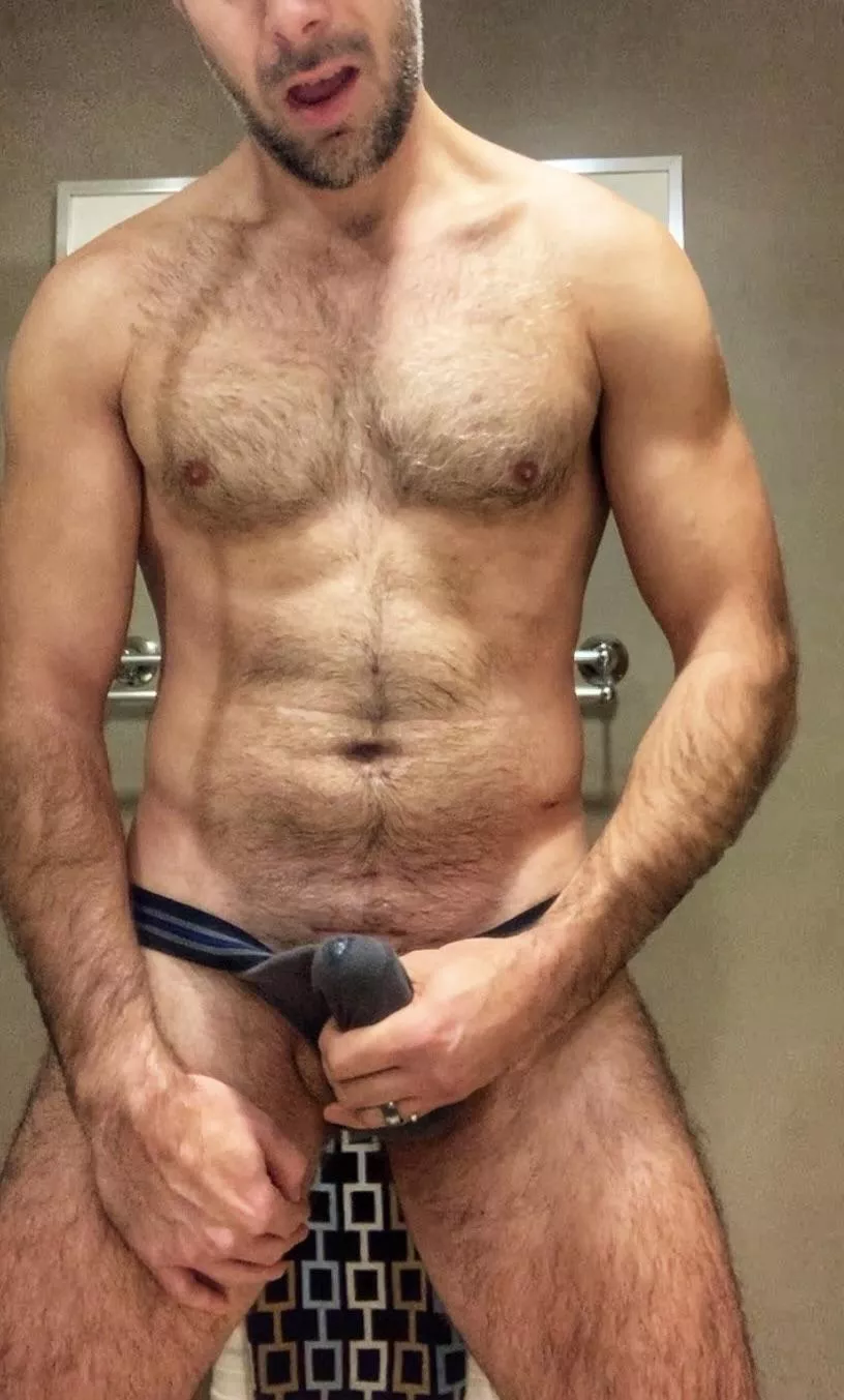 Use one word to describe this. posted by Flashy-Usual-7228