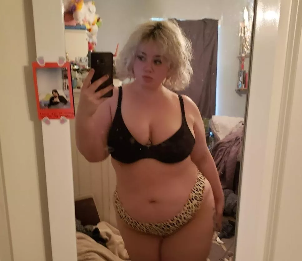 Wanna fuck me right in front of my bf?? posted by Background-Sorbet-0