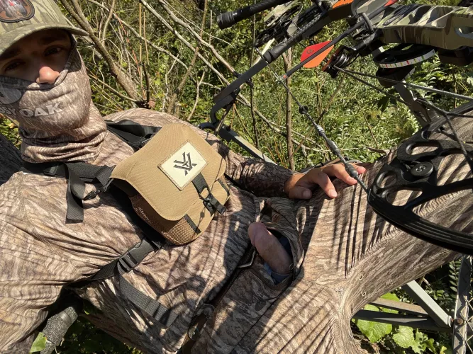 Wanna sit with me? by hunter012100