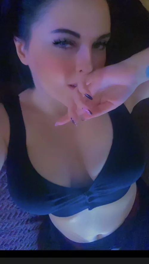 What do you want I put between my breast? by jjboobs111