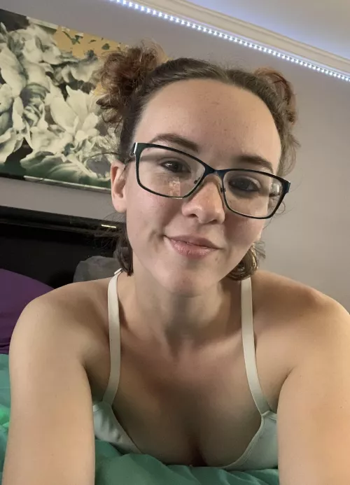 Wishing everyone a great Monday💖 by thebreefontaine