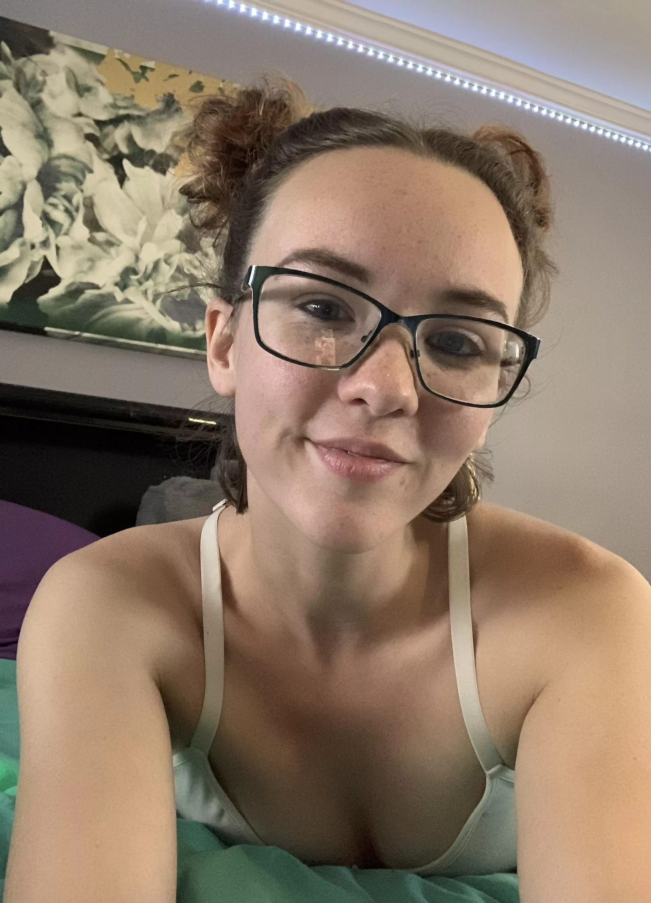 Wishing everyone a great Monday💖 posted by thebreefontaine