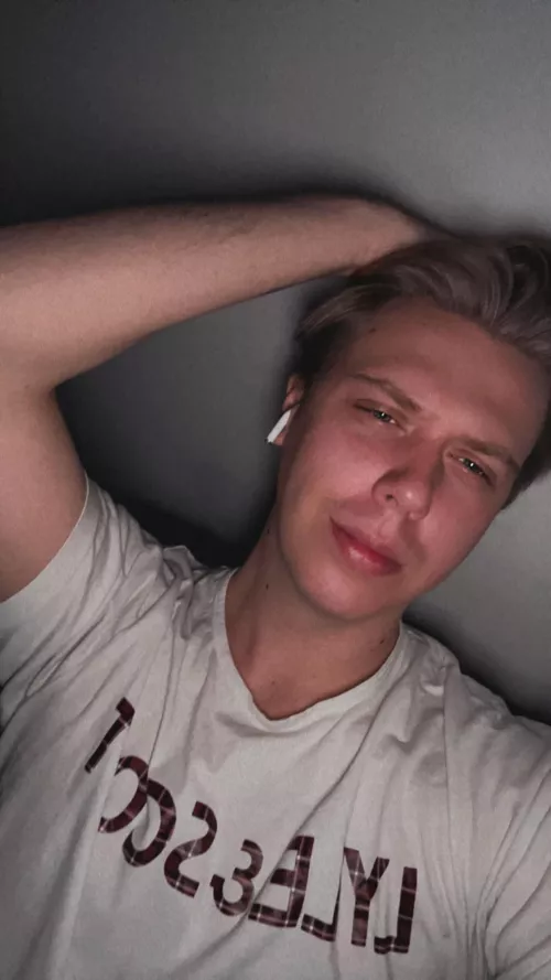 Anybody else bored? by _ShyGaymer_