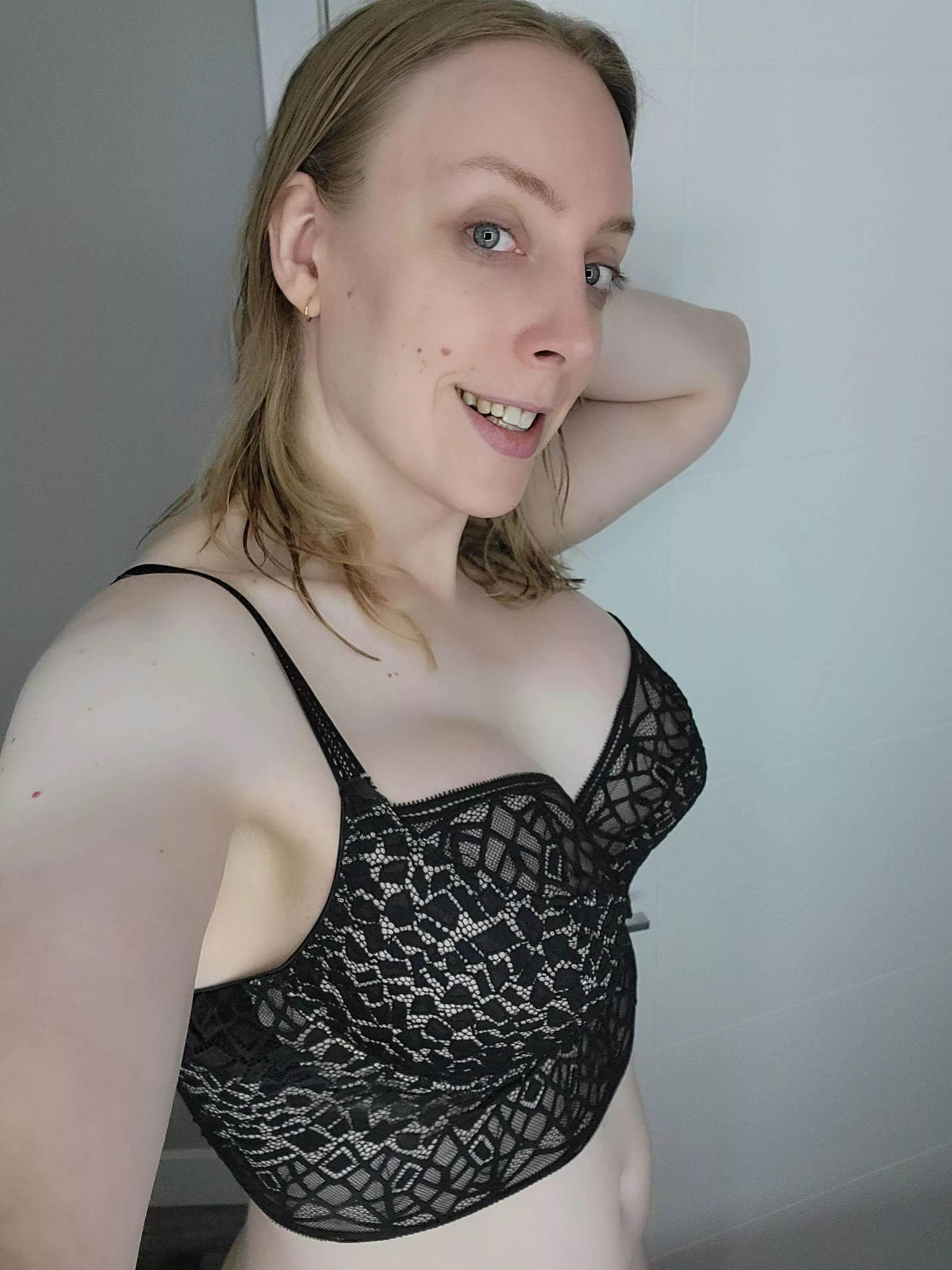 Bet you wish I'd pan down a bit more. Am I right? posted by cara_rayne