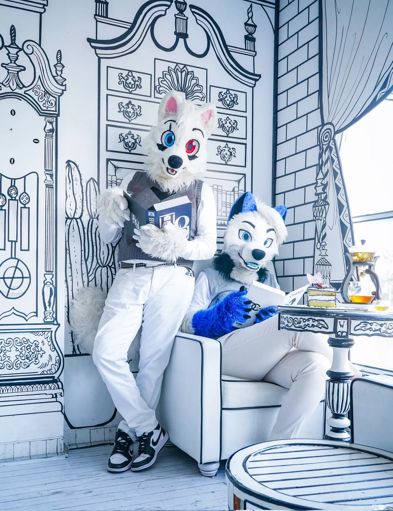 Book reading time (@shiroux12) posted by MaxKaneAdventure