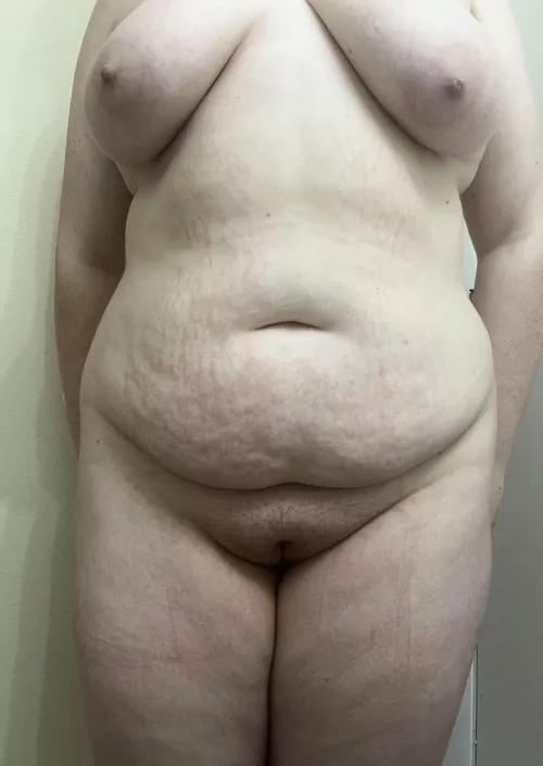 F 22, 210, 5’5 by Acrobatic_Door_3661