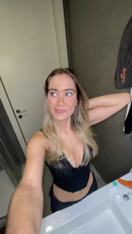 Good night from Europe by Sassygiiirl