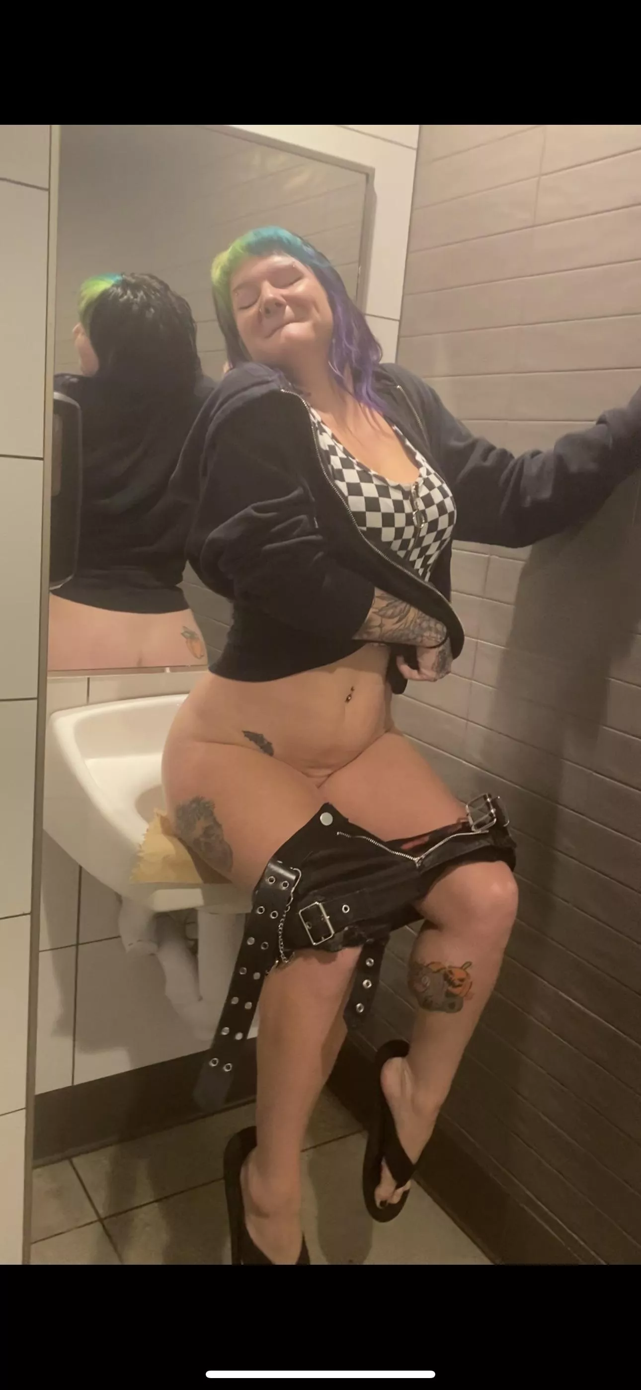 Had to piss in the sink since the toilet was broke… would you have opened your mouth for me? posted by LilNastyGirll