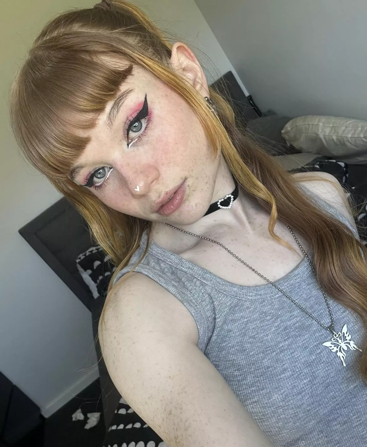 here to brighten ur day!! posted by pocketpixxie